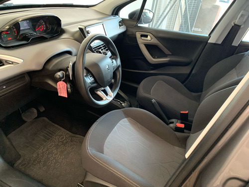 Peugeot 208 1.6 Allure Tiptronic
