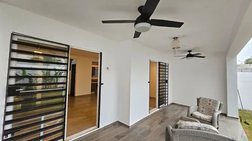 Casa En Venta Ubicada En Sodzil Norte, Merida.