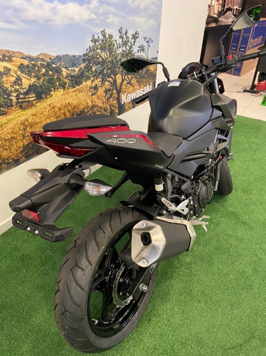 Kawazaki Z400 Vermelha 2021 - Condição Imperdível