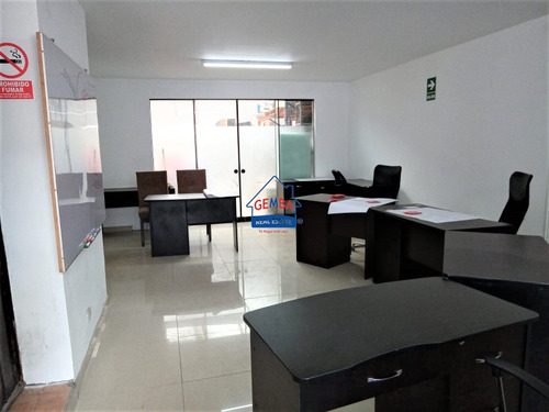 Imagen 2 de 6 de Venta De Amplia Casa En San Juan De Miraflores