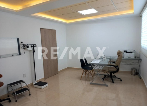 Imagen 14 de 21 de Consultorio Equipado - Comercial En Renta