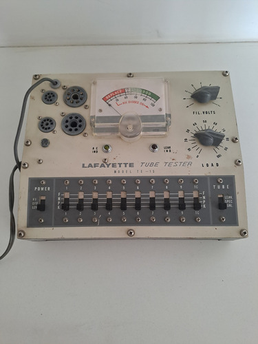 Testador De Valvula Radio Antigo (Usado)