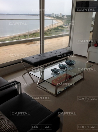 Excelente Apartamento De 3 Dormitorios Con Vista A Playa Mansa En Alquiler- Ref: 30447