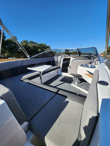 Imagen 10 de 24 de Klase A K2400 Cuddy Volvo 280hp Duoprop No Canestrari Permut