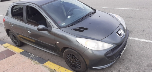 Peugeot 207 1.4 Sedan Xr 2009