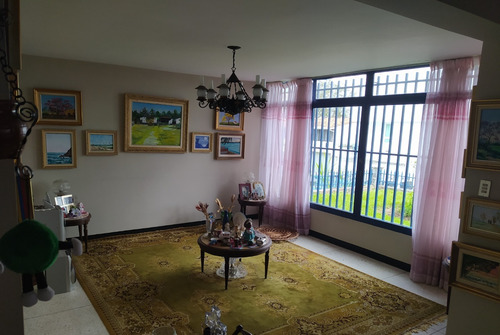 Imagen 5 de 14 de Lamanna Vta. Casa Quinta Urb. Los Castores San Antonio De Los Altos.