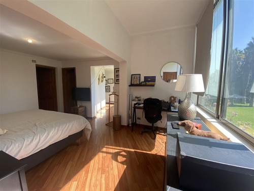 Casa En Venta En Parcela Chicureo Central 5d Más Serv.