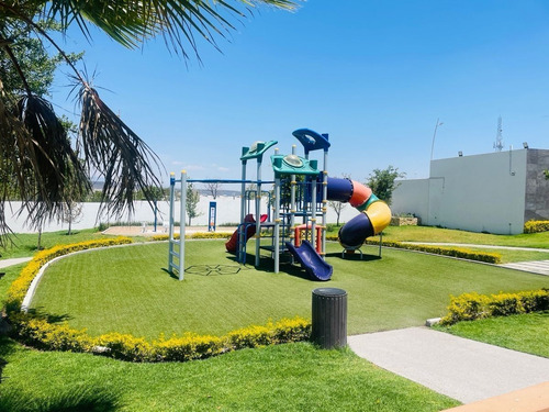 Casa En Renta En Codominio Alhandra, Zakia, Querétaro 3 Rec, 12,5k. Gps