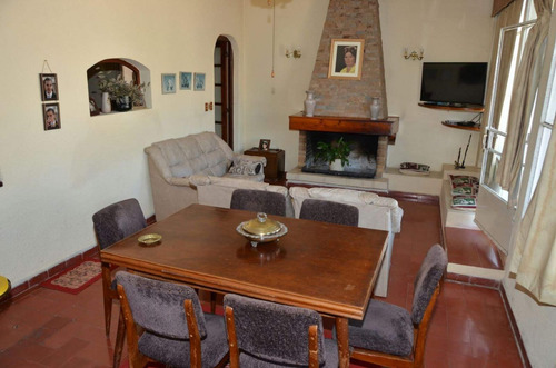 Casa En Venta De 4 Dormitorios En Dolores (ref: Edu-11)