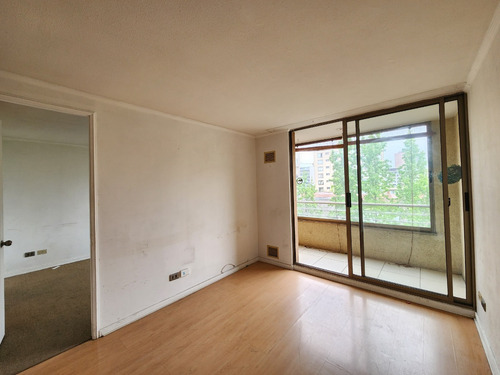 M. Toesca | 1d | 1b | Bodega | 38 M2 | Terraza | Oriente