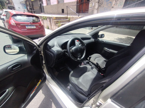 Peugeot 206 1.6 Xr Premium