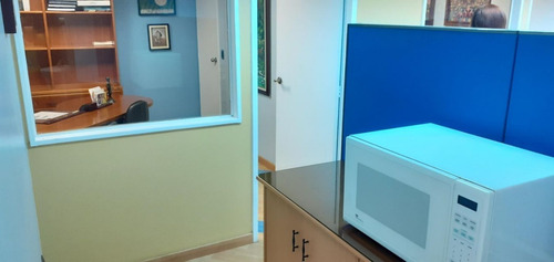 Imagen 3 de 10 de Linda Oficina En Venta Chuao Mls #22-15230