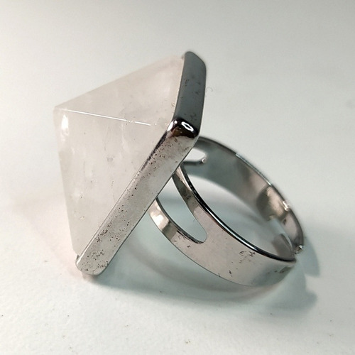 Anillo Pirámide De Cuarzo