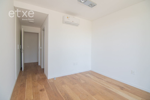 Apartamento En Venta De 2 Dormitorios En Carrasco Norte
