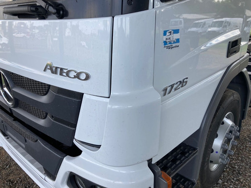 Imagen 2 de 22 de Mercedes-benz Atego 1726/42 Ch. Cab. Ext. C/litera Stock