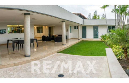 Imagen 8 de 11 de Se Vende Casa En La Viña