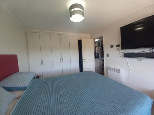 Vende Comodo Departamento. Condominio Parque Krahmer