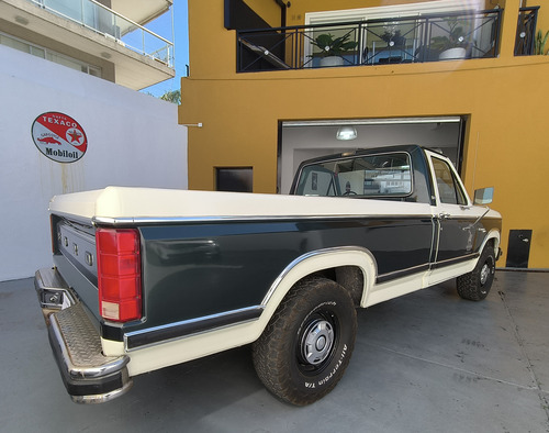 Ford F-100 3.9D Lujo