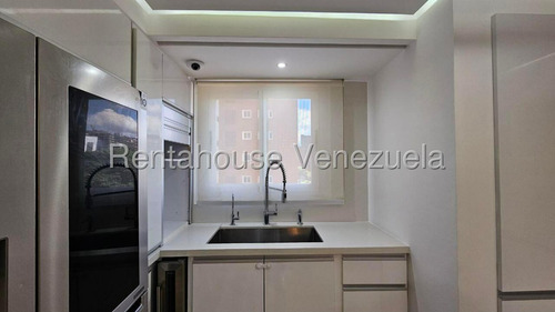 Apartamento Remodelado En Alquiler El Rosal De 73,26 Mtrs2 Pd