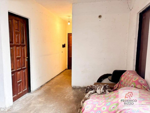 Pedro Chutro 335. Vendo Casa Con Dpto! A Reciclar