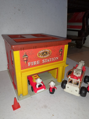 Fisher Price Fire Station Little People Estacion De Bomberos (Usado)