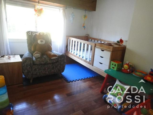 Imagen 10 de 17 de Casa - Longchamps
