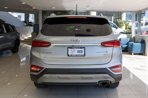 Hyundai Santa Fe Limited Tech 2.0 L
