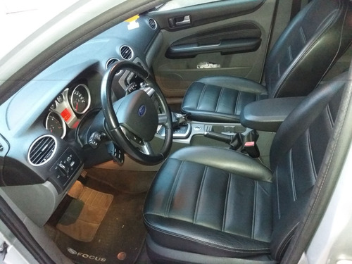 Ford Focus Ghia Sedã Prata Duratec 2.0 16v 08/09 - 88.000km