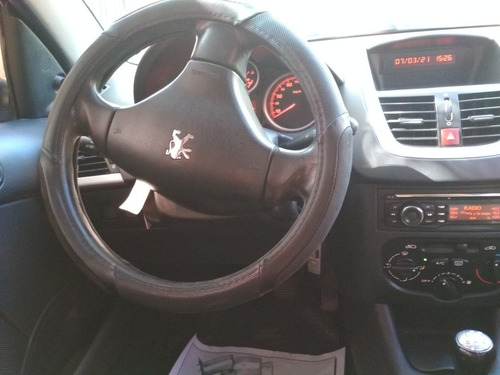 Peugeot 207 2011 1.4 Allure 75cv