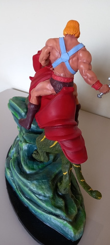 Estátua He-man E Gato Guer Master Of The Universe 43cm Dns3d
