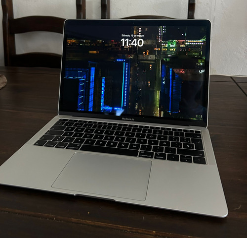 Apple Macbook Air I5.1.6ghz 13  2018 128gb Con Accesorios