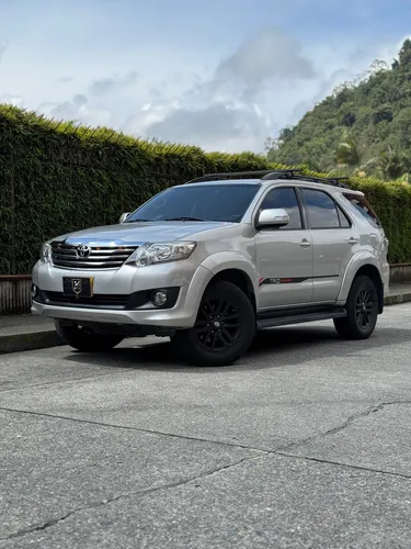 Toyota Fortuner 2.7l 4x2