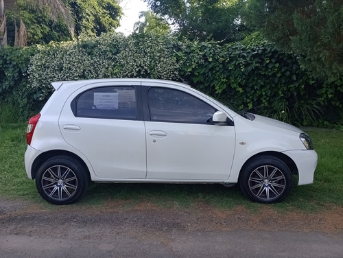 Toyota Etios 1.5 X