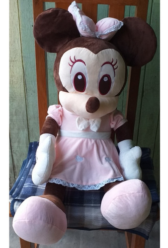 Minnie Peluche 80 Cm Color Rosada Y Una Pequeña Fucsia 25cm
