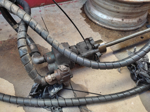 Imagem 3 de 3 de Kit Hidráulico P/ Caçamba Equipamento Bomba Hidraulica
