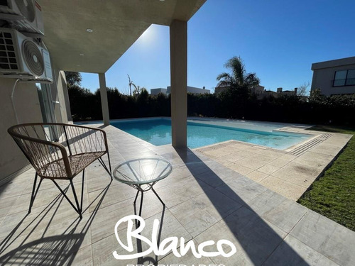 Casa En Venta En Haras Santa Maria, Escobar, G.b.a. Zona Norte