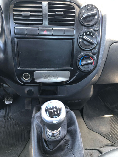 Kia Bongo 2.5 Std 4x2 Rs Turbo C/ Carroceria 2p