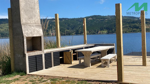 Casa En Arriendo De 5 Dorm. En Vichuquén