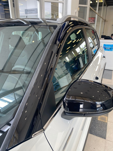 Imagen 10 de 17 de Volkswagen Taos Highline Bi Tono 250 Tsi Du