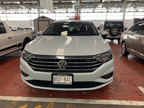 Imagen 2 de 13 de Volkswagen Jetta 1.4t Trendline Aut Ac 2019