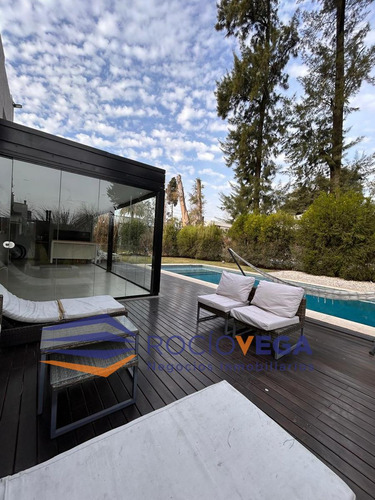 Casa En Venta En Weston, Moreno