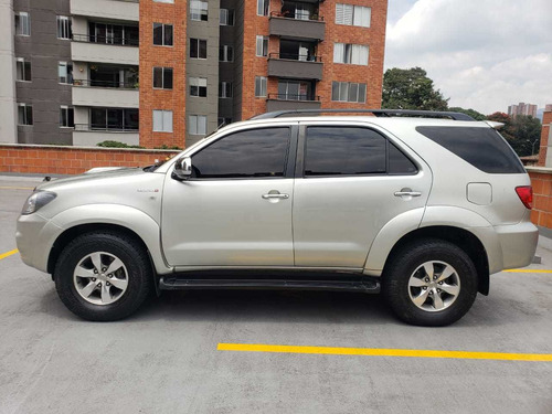 Toyota Fortuner 2009 3.0 Sr5