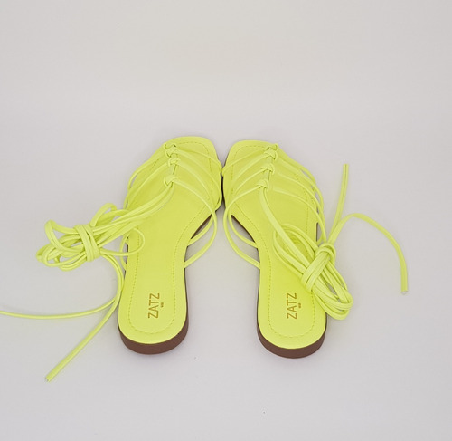 Imagem 3 de 5 de Sandália Rasteirinha Feminina Cor Neon Marca Zatz