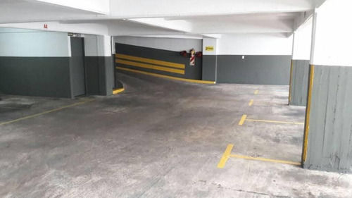 Imagen 2 de 6 de Venta De Cocheras - Balvanera / Once