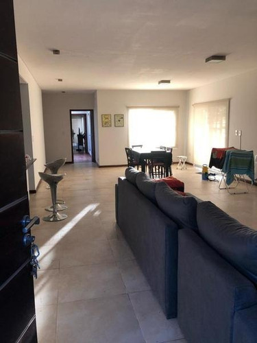 Imagen 9 de 23 de Casa 2 Dorm, Funcional Y Moderna, Las Acequias!