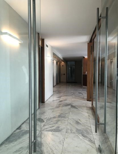 Oficina Avenida Isidora Goyenechea - Augusto Leguía Norte