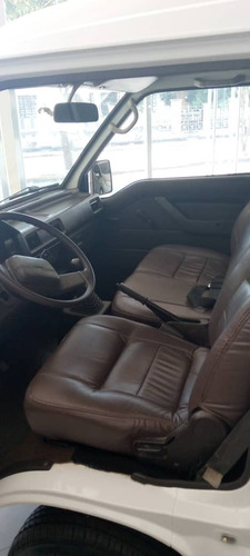 Imagen 5 de 6 de Mitsubishi Panel L300