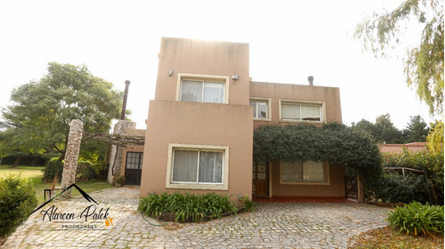 Venta De Casa De 4 Dormitorios En Barrio La Taquara, Cañuelas