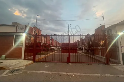 Casa En Las Hesperides, Toluca: ¡tu Nueva Oportunidad!