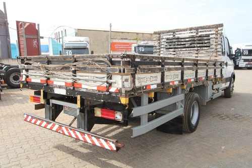 Imagem 11 de 25 de Iveco Daily 70c17 Cabine Dupla Único Dono